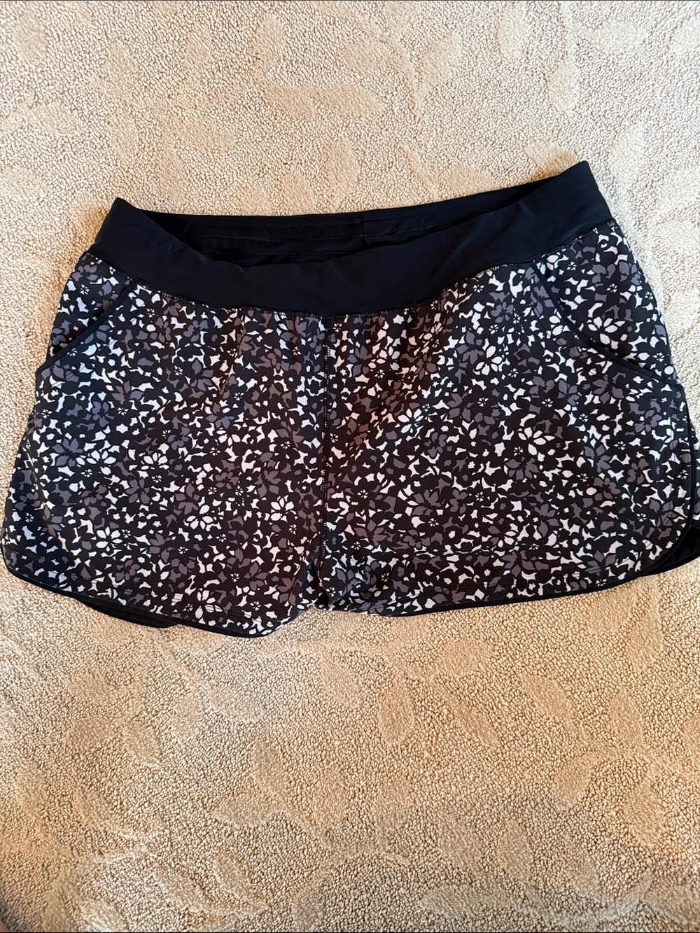 Lands' End Black and White Ditsy Floral Swim Shorts